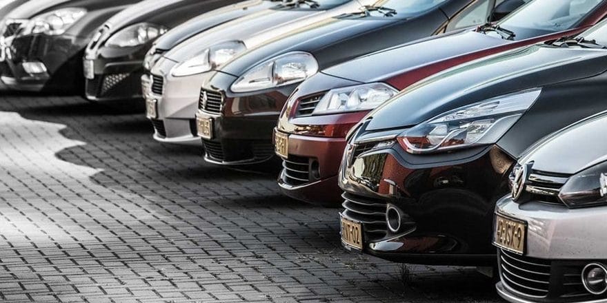 Auto kopen of verkopen op een rijtje